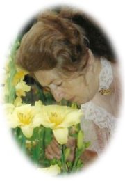 LenaSmith_PhotoOVAL